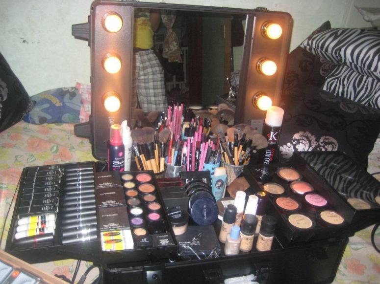 580824_391842434172218_550043184_n