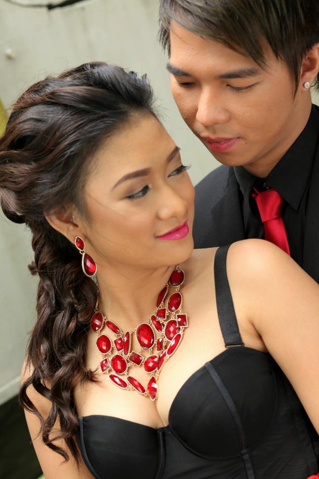 536241_573120909384268_78343922_n